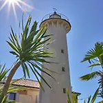 Cozy Facing The Sea דירה ביביונה